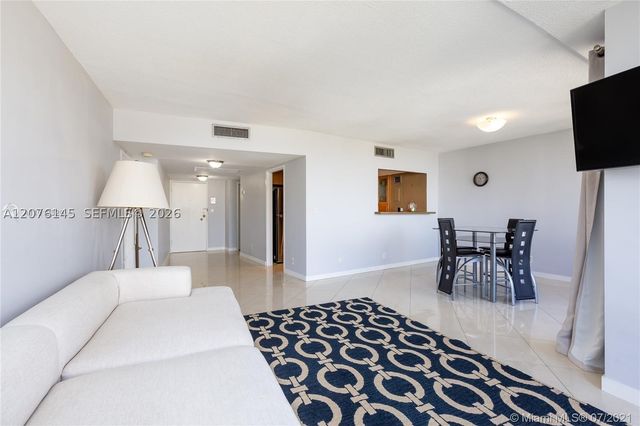 900 SW Bay Dr 617 & DS31, Miami Beach, FL 33141