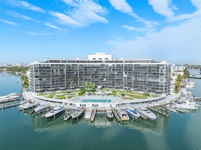 900 SW Bay Dr 617 & DS31, Miami Beach, FL 33141