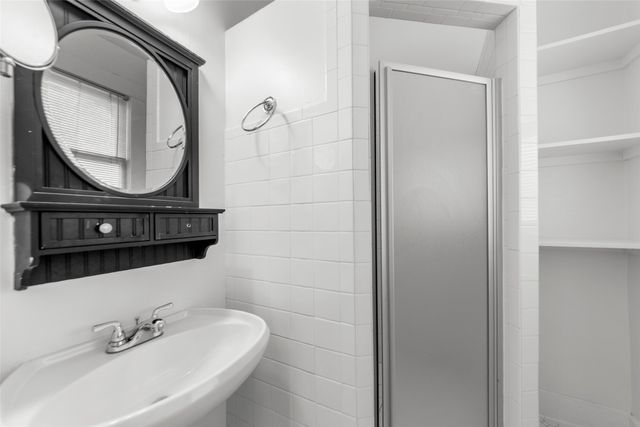 4615 Gaston Avenue, Dallas, TX 75246