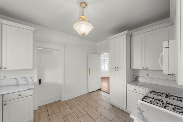 4615 Gaston Avenue, Dallas, TX 75246