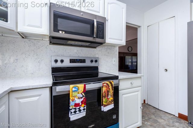 4225 Westover Drive, West Bloomfield Charter Township, MI 48323