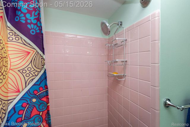4225 Westover Drive, West Bloomfield Charter Township, MI 48323