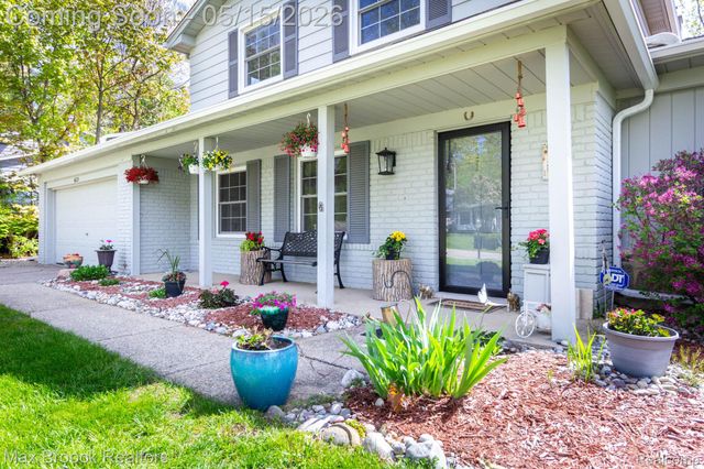 4225 Westover Drive, West Bloomfield Charter Township, MI 48323