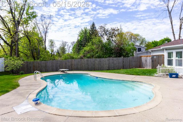 4225 Westover Drive, West Bloomfield Charter Township, MI 48323