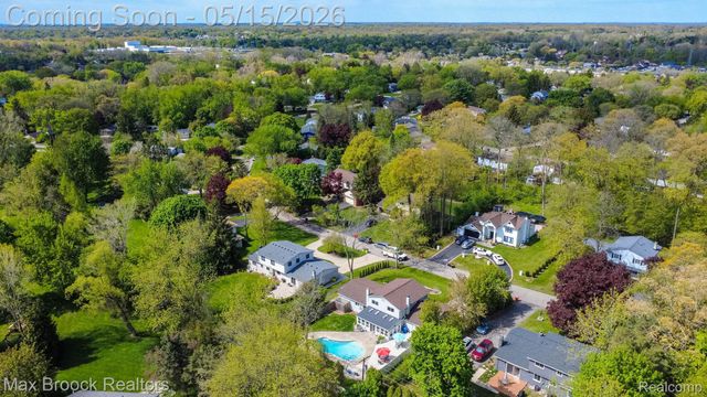 4225 Westover Drive, West Bloomfield Charter Township, MI 48323