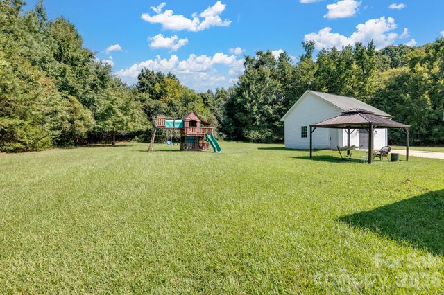 8025 Silver Maple Lane, Mint Hill, NC 28227
