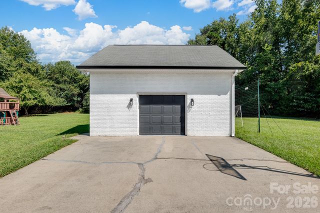 8025 Silver Maple Lane, Mint Hill, NC 28227