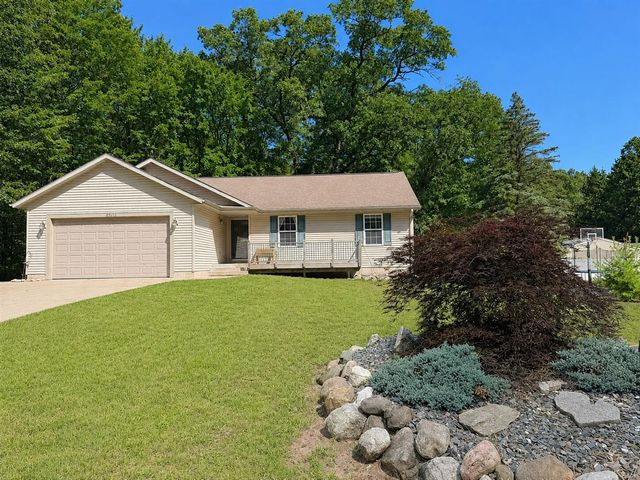 4122 Duck Lake Road, Whitehall, MI 49461