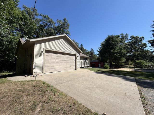 4122 Duck Lake Road, Whitehall, MI 49461