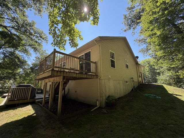 4122 Duck Lake Road, Whitehall, MI 49461