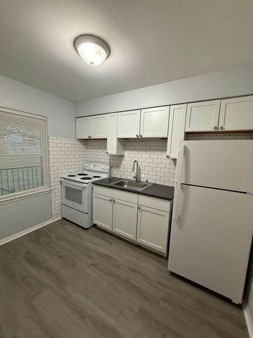 1505 N Maywood Drive 2E, Maywood, IL 60153