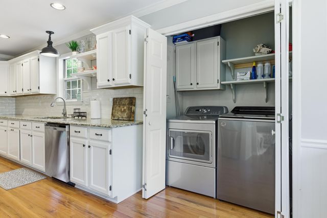 812 Harbor Place Drive, Charleston, SC 29412