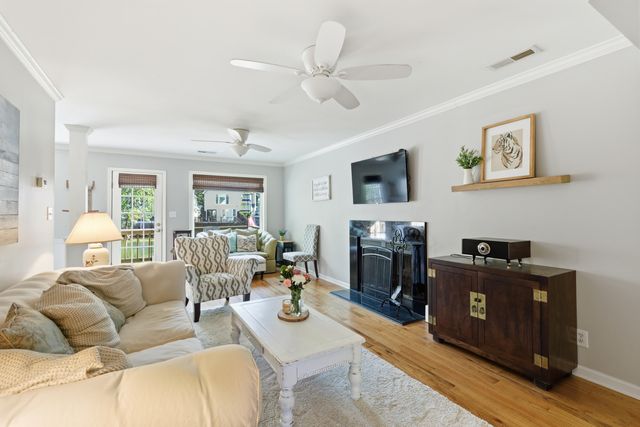 812 Harbor Place Drive, Charleston, SC 29412