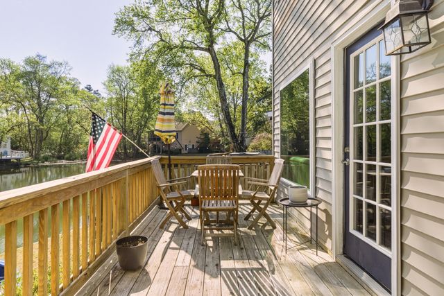 812 Harbor Place Drive, Charleston, SC 29412