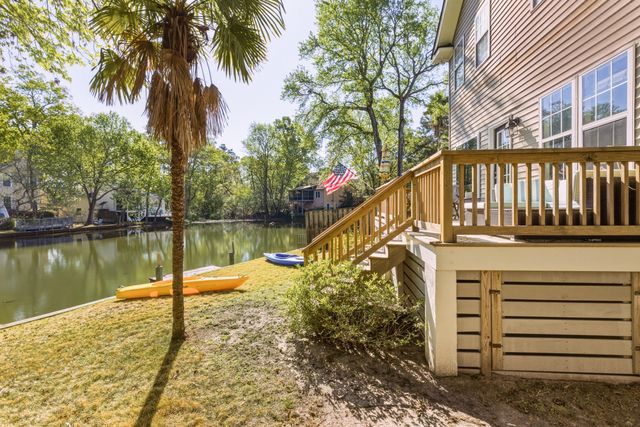 812 Harbor Place Drive, Charleston, SC 29412