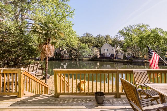 812 Harbor Place Drive, Charleston, SC 29412