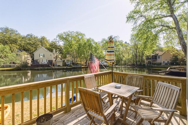 812 Harbor Place Drive, Charleston, SC 29412