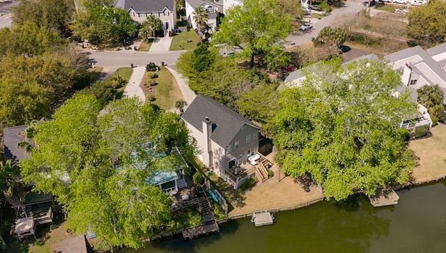 812 Harbor Place Drive, Charleston, SC 29412
