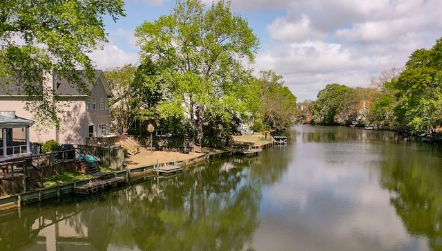 812 Harbor Place Drive, Charleston, SC 29412