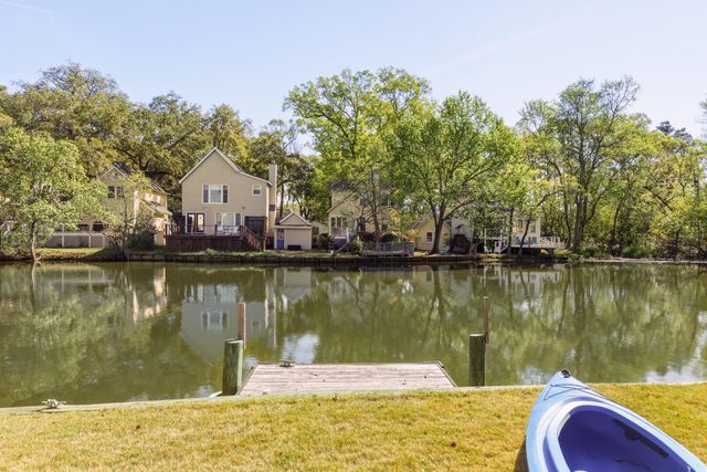 812 Harbor Place Drive, Charleston, SC 29412