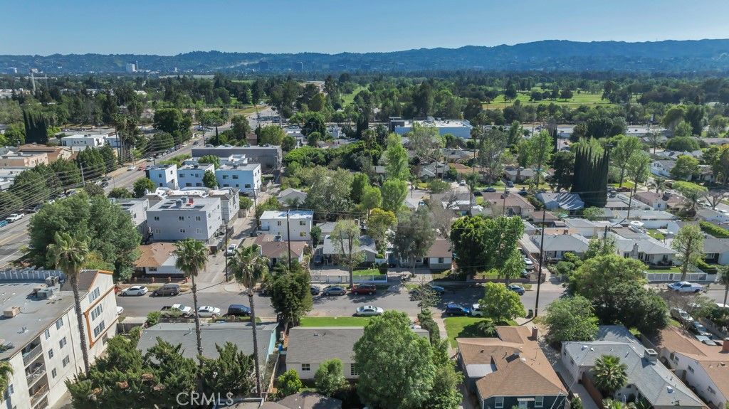 Image 29 of property listing at 16125 Haynes Street, Van Nuys, CA 91406