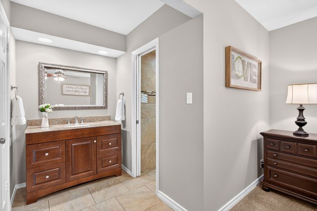 6017 Wonder Drive, Fort Worth, TX 76133