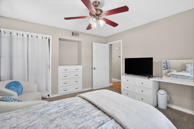 6017 Wonder Drive, Fort Worth, TX 76133