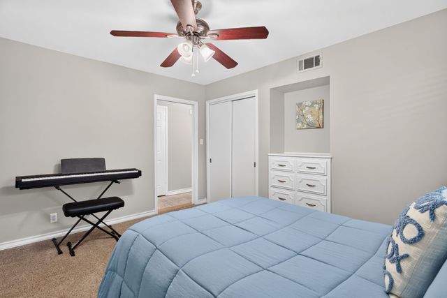 6017 Wonder Drive, Fort Worth, TX 76133