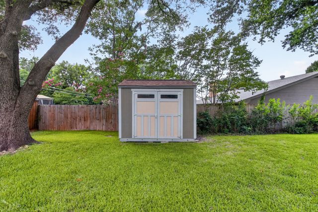 6017 Wonder Drive, Fort Worth, TX 76133
