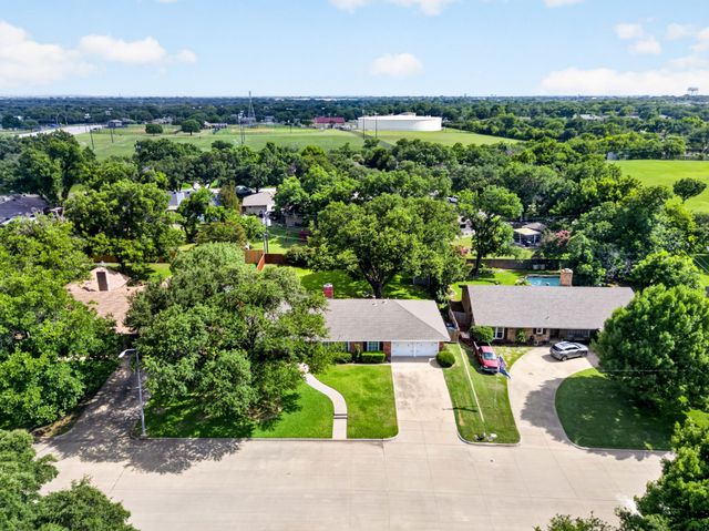 6017 Wonder Drive, Fort Worth, TX 76133