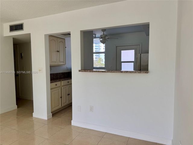 2855 Leonard Drive H202, Aventura, FL 33160