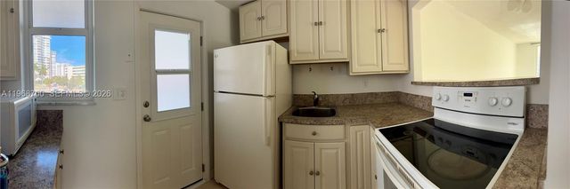 2855 Leonard Drive H202, Aventura, FL 33160