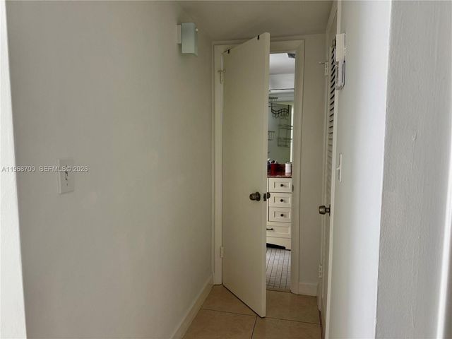 2855 Leonard Drive H202, Aventura, FL 33160