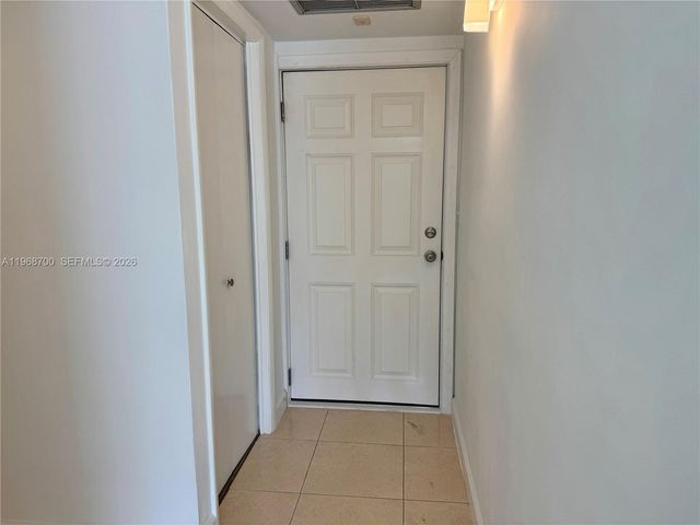 2855 Leonard Drive H202, Aventura, FL 33160