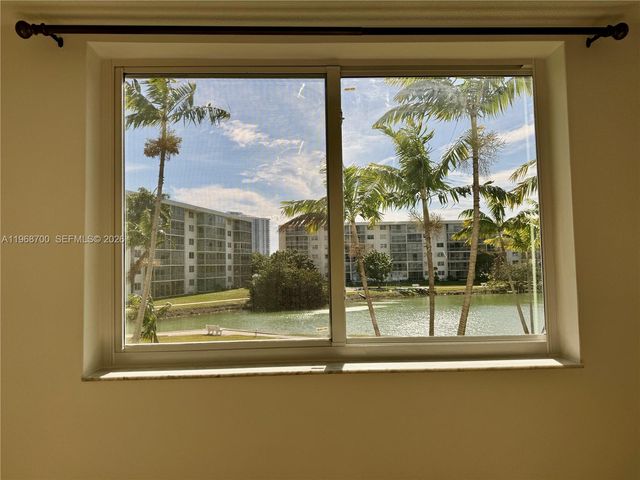 2855 Leonard Drive H202, Aventura, FL 33160