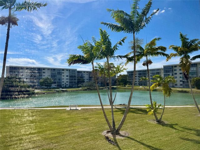2855 Leonard Drive H202, Aventura, FL 33160