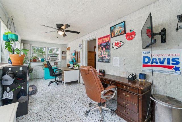 702 S Williams Avenue, El Reno, OK 73036