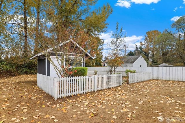 5219 Clarkston Street, Tacoma, WA 98404