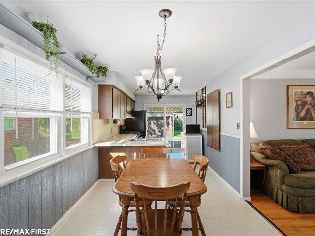 25747 Belleair Street, Roseville, MI 48066