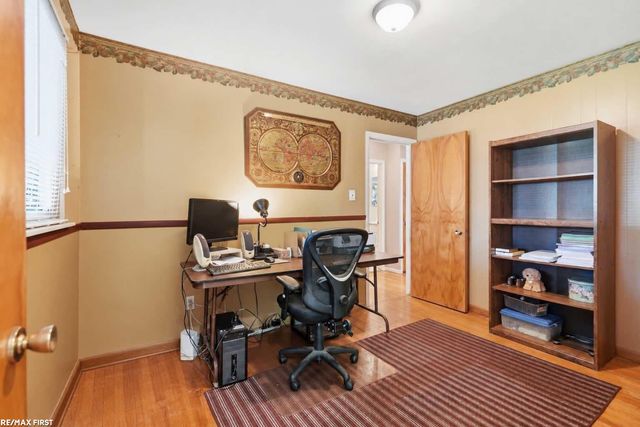 25747 Belleair Street, Roseville, MI 48066
