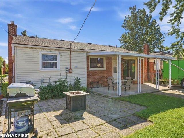25747 Belleair Street, Roseville, MI 48066
