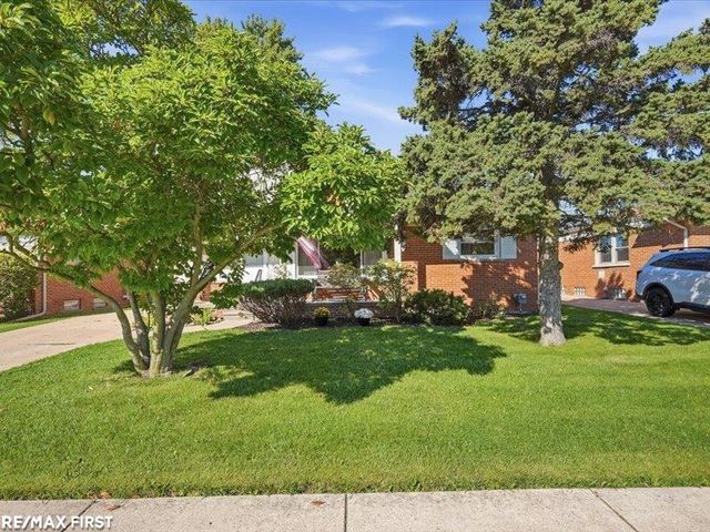 25747 Belleair Street, Roseville, MI 48066