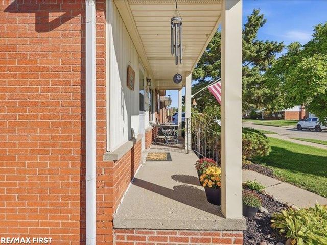 25747 Belleair Street, Roseville, MI 48066