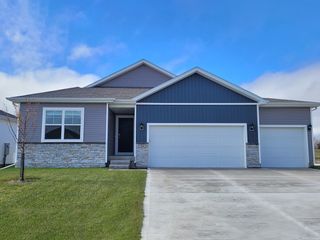 930 Hillside Place, Polk City, IA 50226