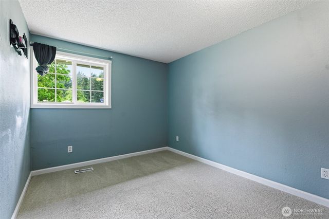5124 Tri Lake Drive SE, Olympia, WA 98513