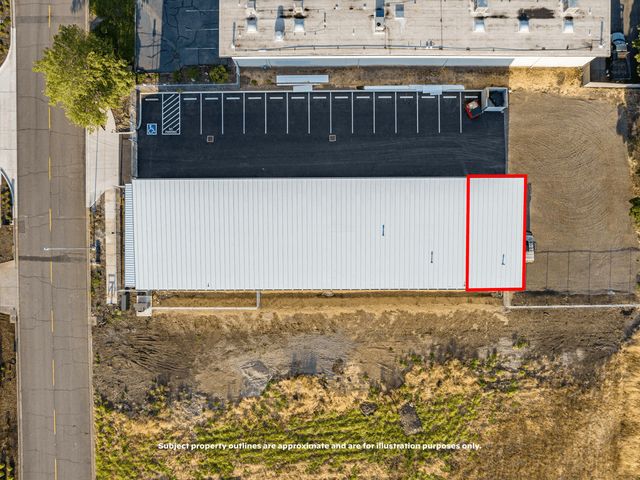 2074 Commerce Drive 103, Medford, OR 97504