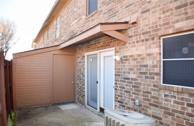 916 Cedar Terrace, Cedar Hill, TX 75104