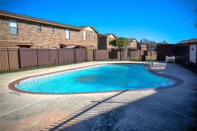 916 Cedar Terrace, Cedar Hill, TX 75104
