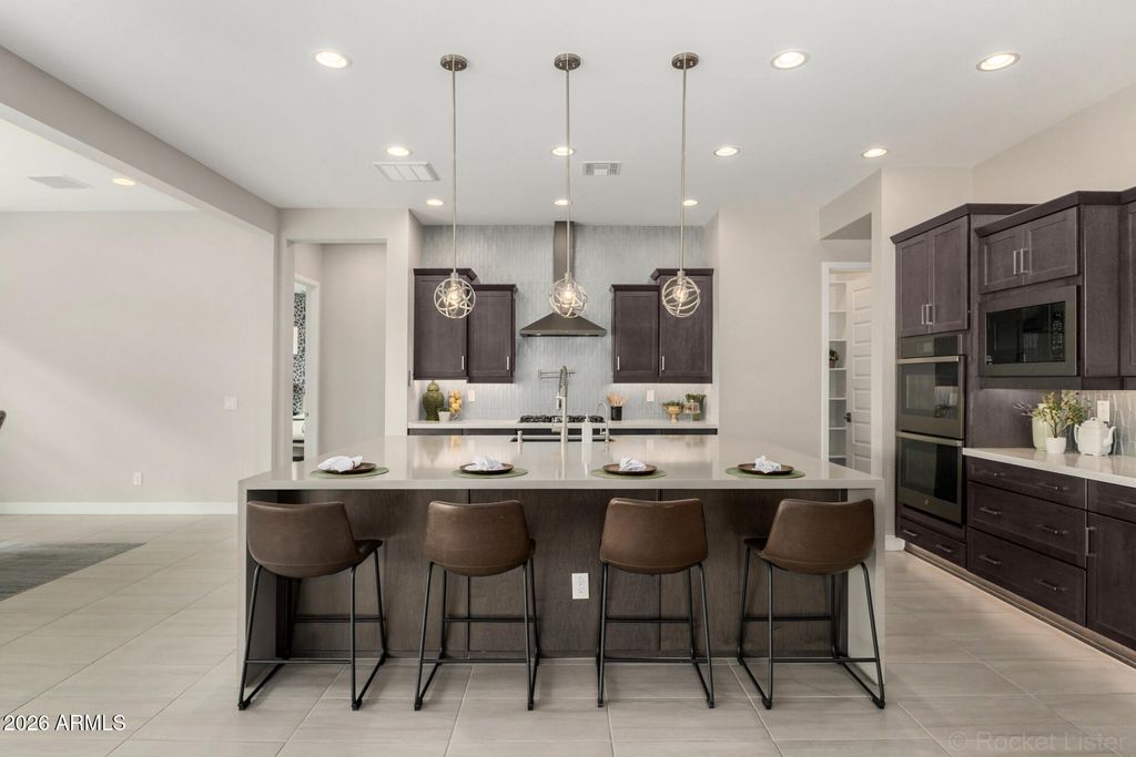 Image 18 of property listing at 3412 W MORGAN IVY Lane, Phoenix, AZ 85045