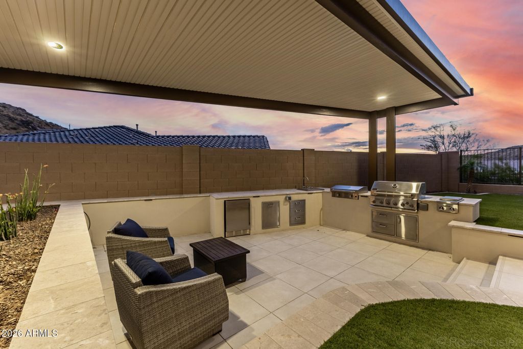 Image 33 of property listing at 3412 W MORGAN IVY Lane, Phoenix, AZ 85045